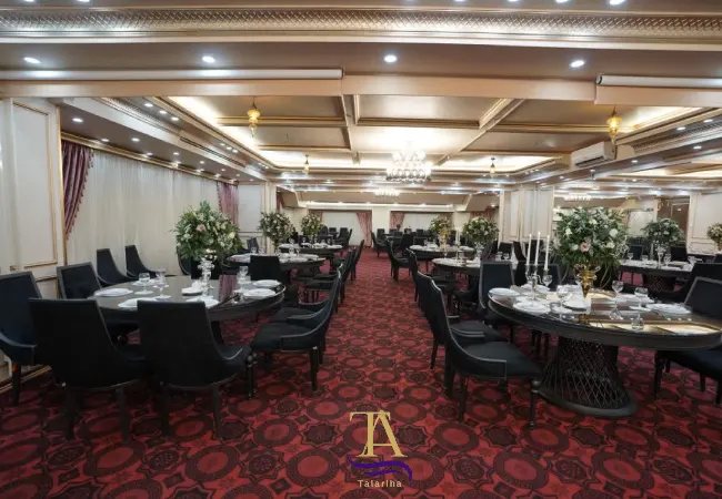 هزینه های تالار سنتی در مقابل تالار مدرن